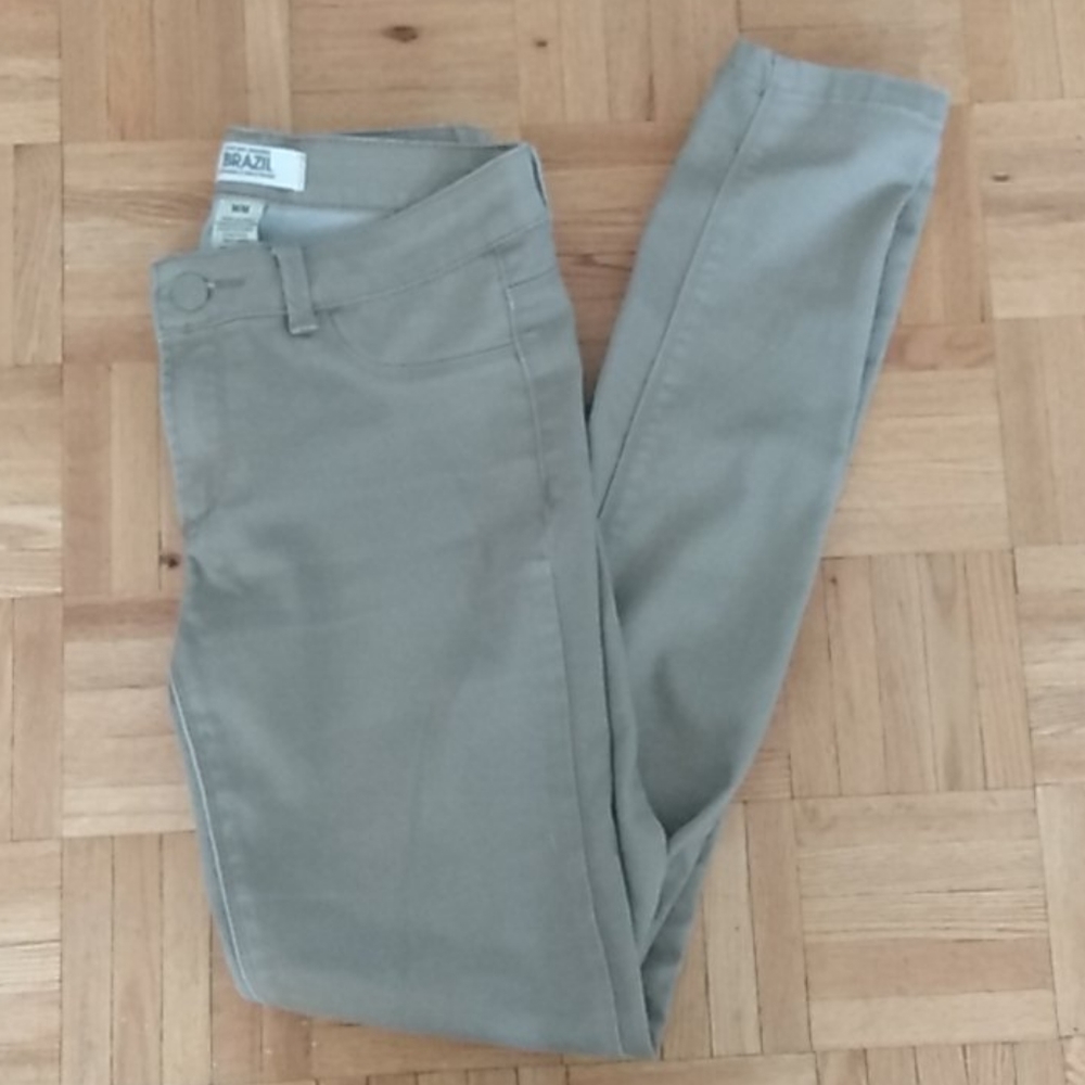 Lower rise jegging